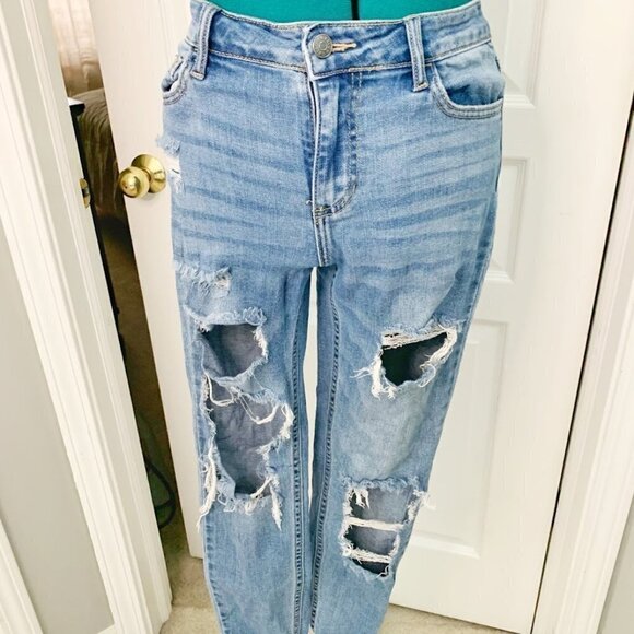 Cello Medium Wash Hi Rise Distressed  Raw Hem Stretch Skinny Cropped Jeans - Picture 4 of 13